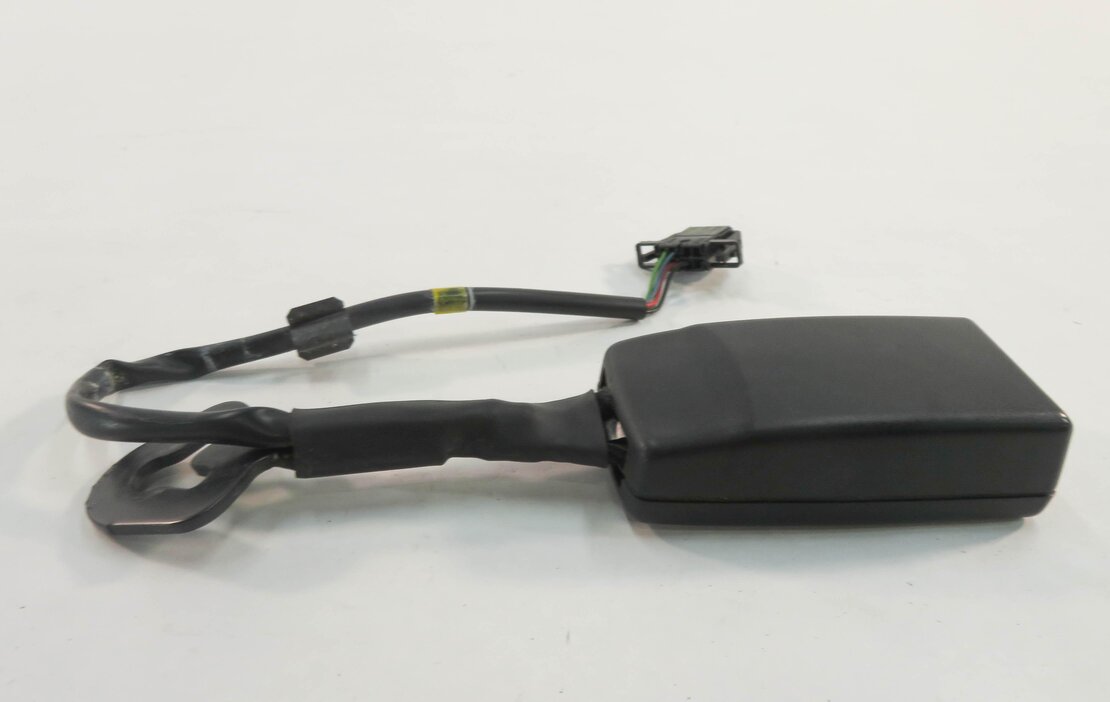 Thumbnail 3: 2010-2015 AUDI Q7 (4L) LEFT FRONT DRIVER SEATBELT BUCKLE RECEIVER (BLACK)