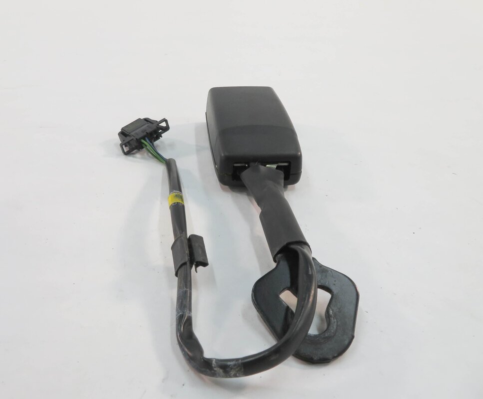 Thumbnail 4: 2010-2015 AUDI Q7 (4L) LEFT FRONT DRIVER SEATBELT BUCKLE RECEIVER (BLACK)