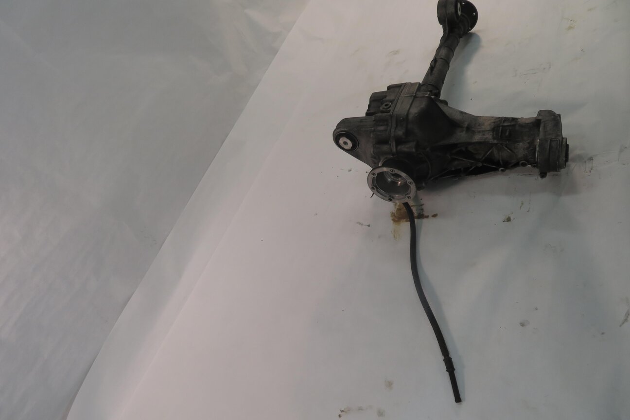 Thumbnail 3: 2009-2010 VW TOUAREG / AUDI Q7 (4L) 3.0L - FRONT DIFFERENTIAL GEAR CARRIER