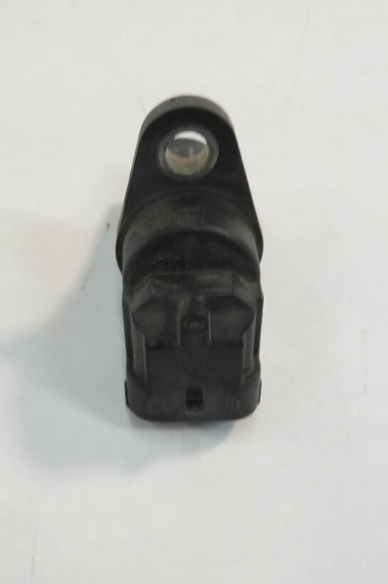 Thumbnail 6: 2009 PORSCHE CAYENNE GTS (957) 4.8L M48 ENGINE - CAMSHAFT CAM POSITION SENSOR