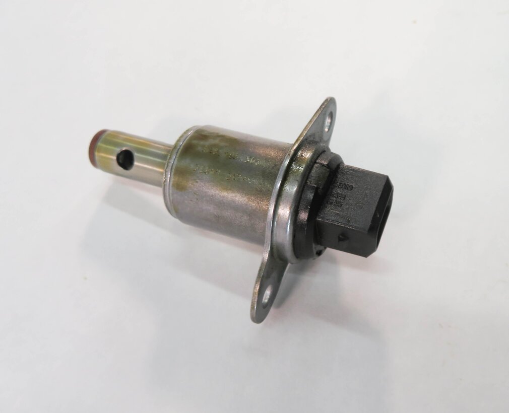 Thumbnail 3: 09 PORSCHE CAYENNE GTS (957) 4.8L M48 ENGINE - CAMSHAFT ADJUSTER TIMING SOLENOID