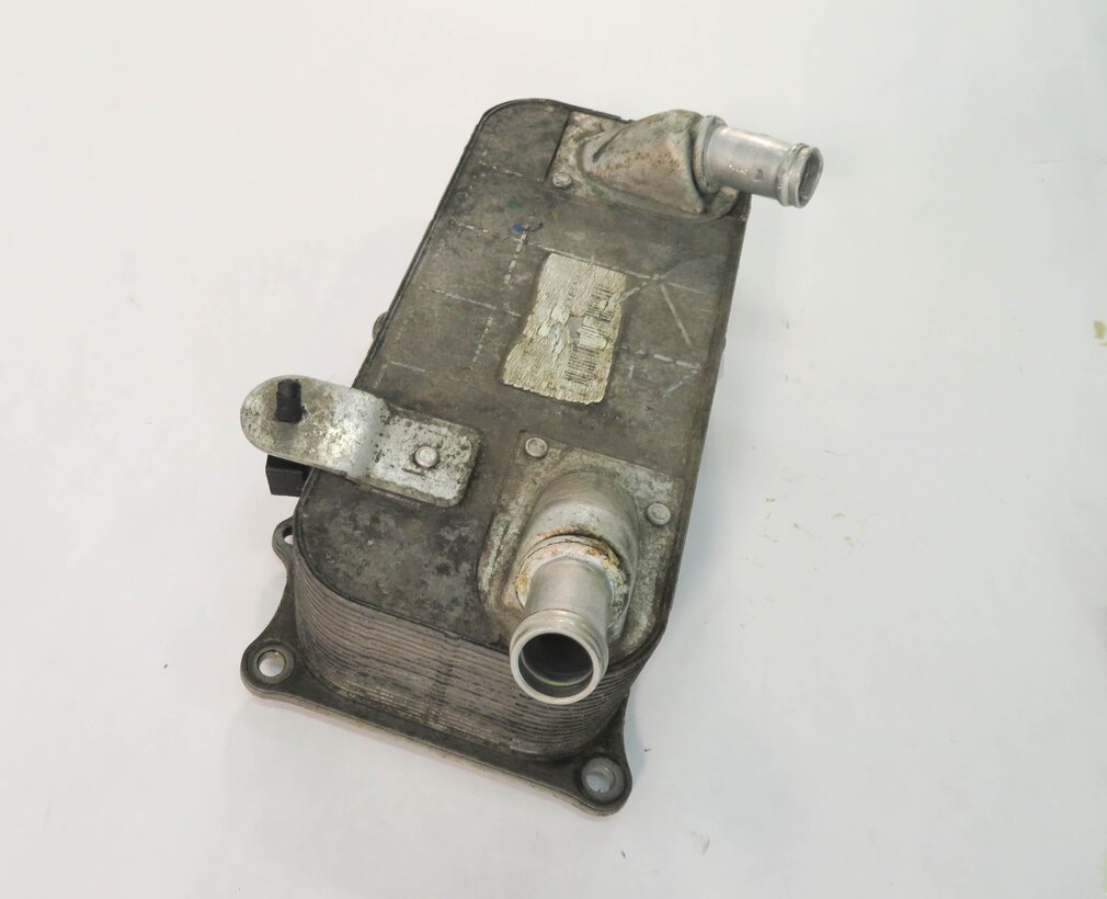 Thumbnail 3: 2008-2010 PORSCHE CAYENNE (957) 4.8L V8 ENGINE MOTOR OIL FLUID COOLER