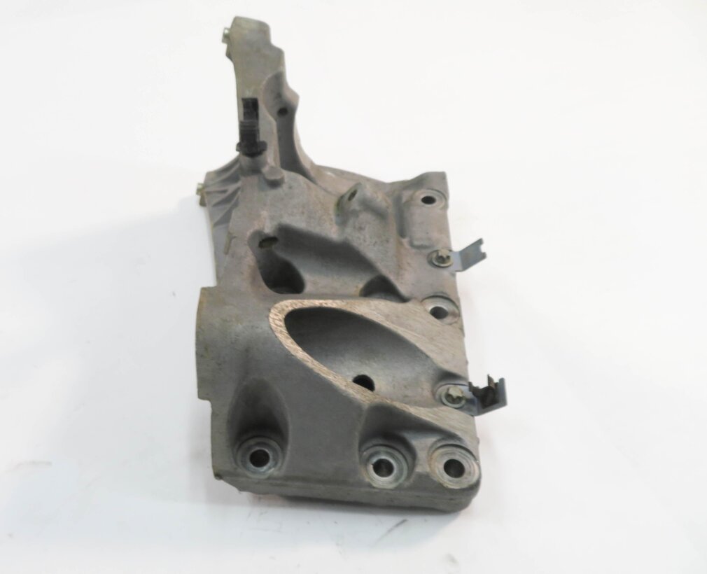 Thumbnail 3: 2009 PORSCHE CAYENNE GTS (957) 4.8L M48 - LEFT DRIVER ENGINE MOUNT BRACKET