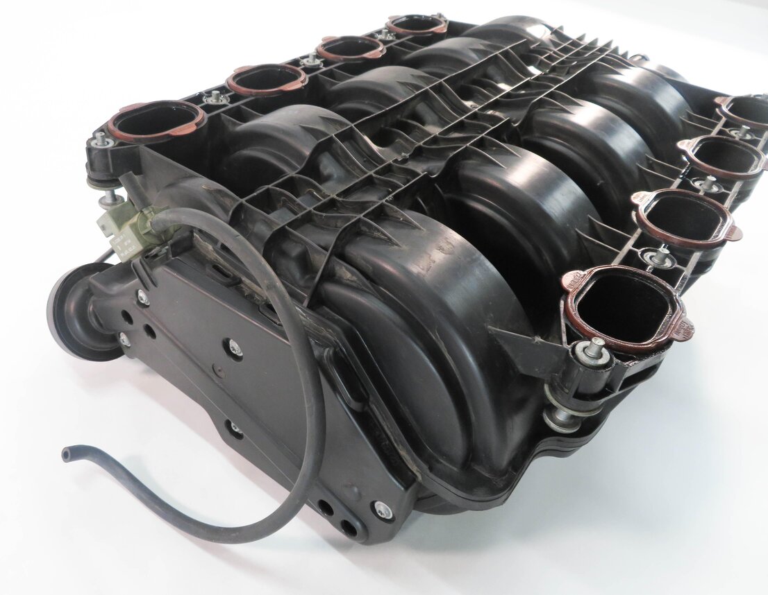 Thumbnail 6: 2009-2010 PORSCHE CAYENNE (957) 4.8L V8 ENGINE - INTAKE MANIFOLD