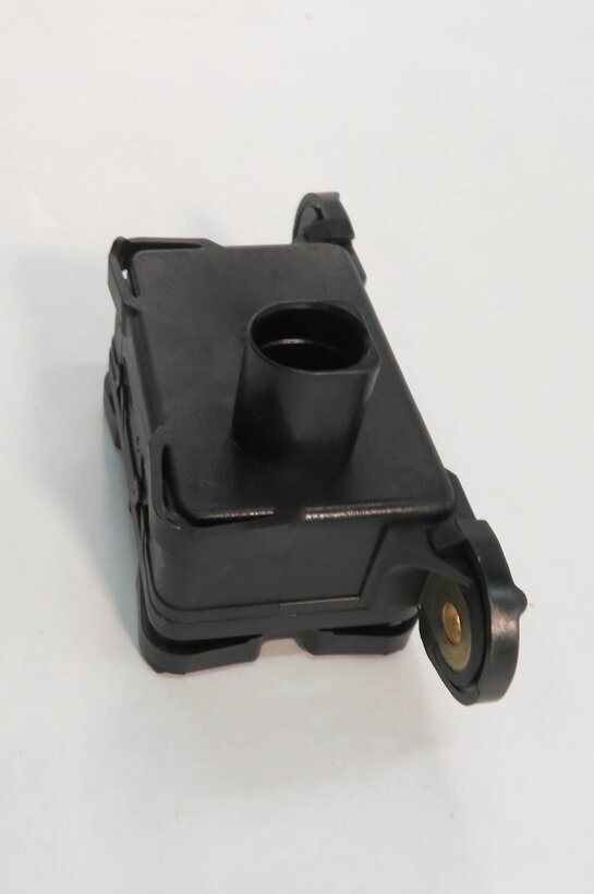Thumbnail 3: 2009 PORSCHE CAYENNE GTS (957) YAW SPEED ACCELERATION TURN RATE STABILITY SENSOR