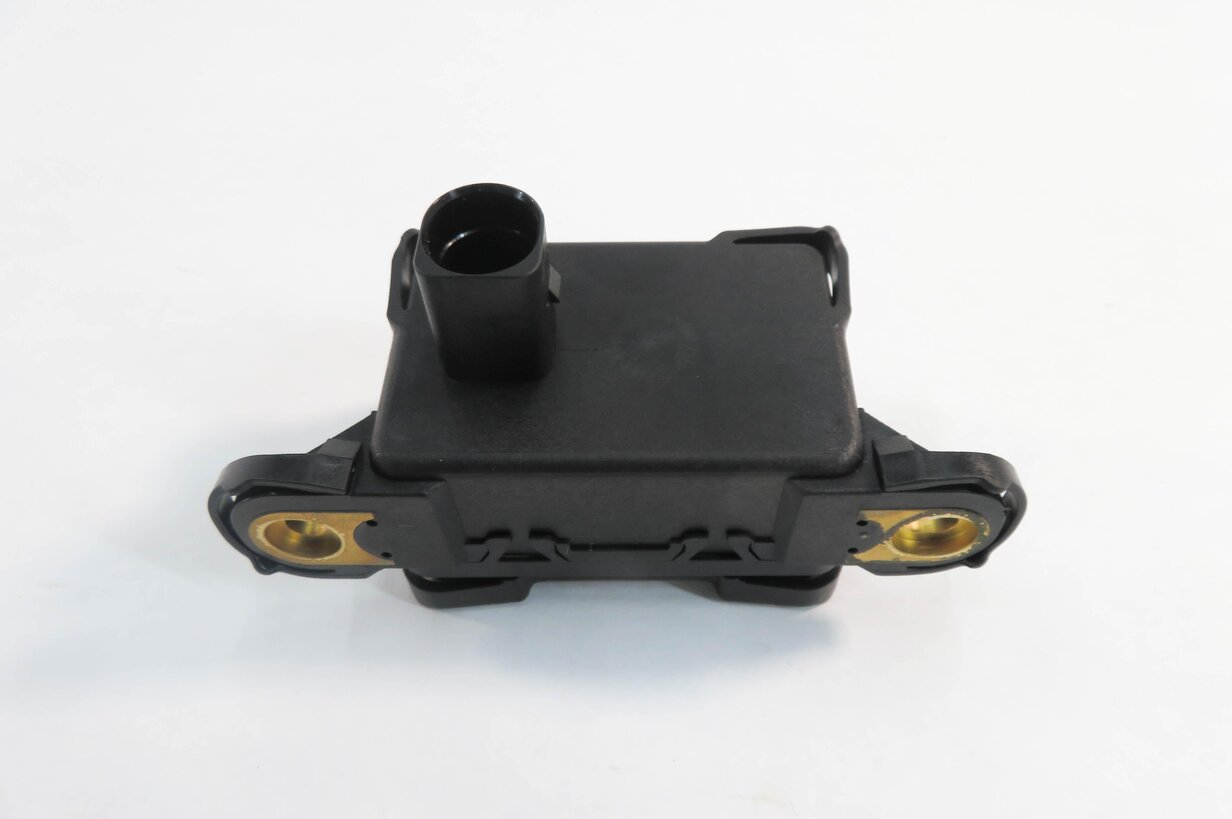 Thumbnail 4: 2009 PORSCHE CAYENNE GTS (957) YAW SPEED ACCELERATION TURN RATE STABILITY SENSOR