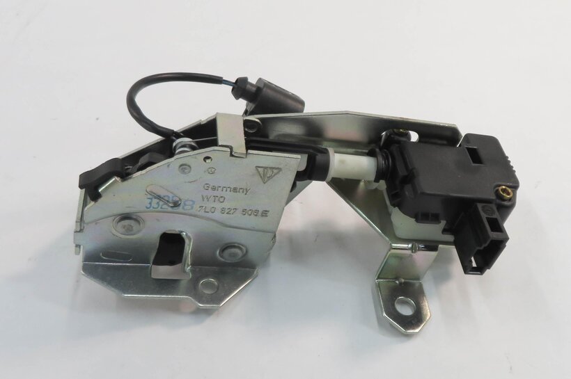 Thumbnail 4: 2009 PORSCHE CAYENNE GTS (957) REAR TRUNK LOCK LATCH ACTUATOR