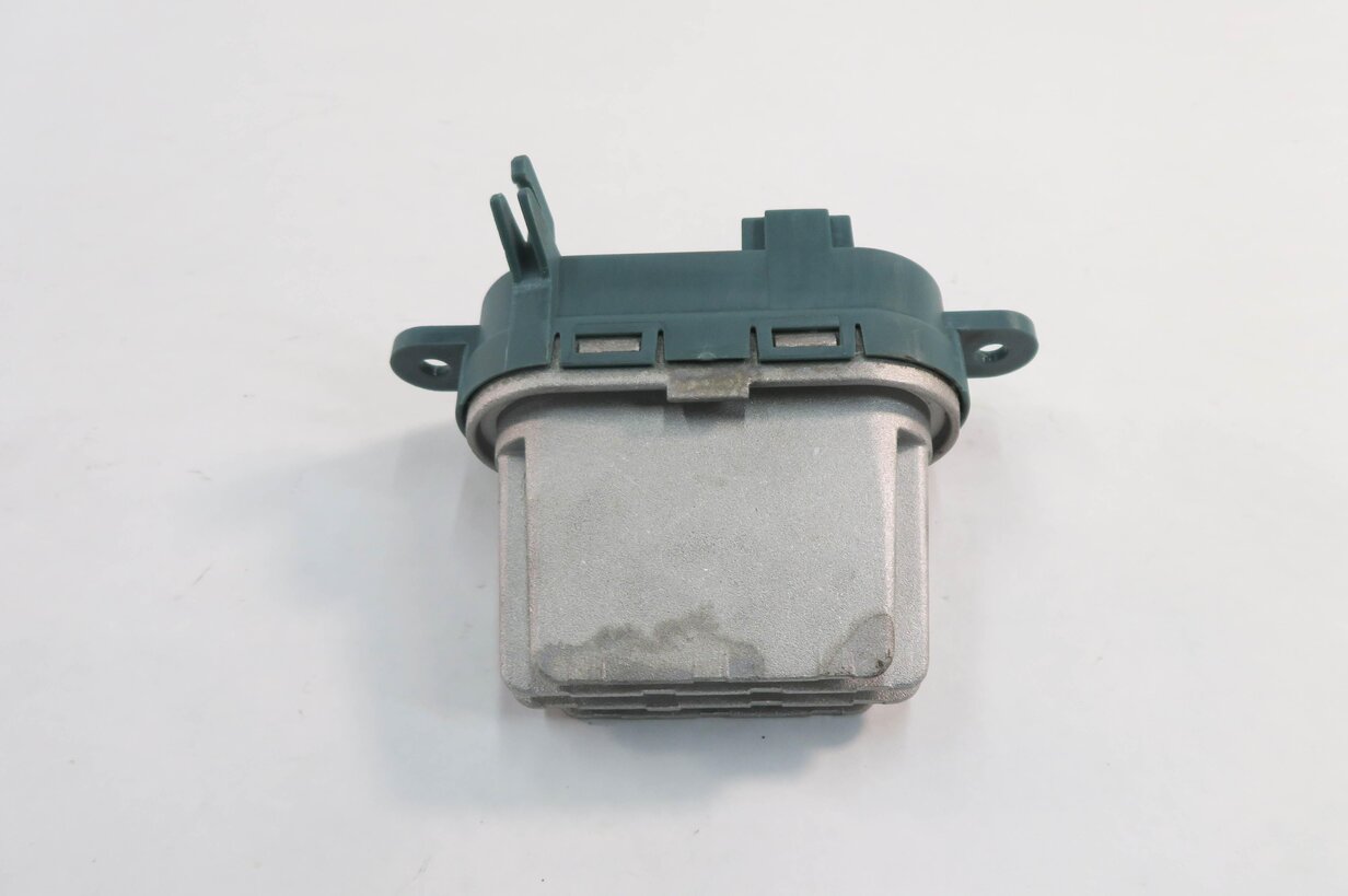 Thumbnail 4: 2009 PORSCHE CAYENNE GTS (957) FRONT HEATER A/C BLOWER FAN MOTOR SPEED RESISTOR