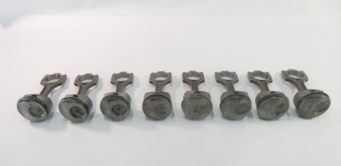 Thumbnail 1: 08-12 PORSCHE CAYENNE PANAMERA (958 970) 3.6L M46 / 4.8L M48 ENGINE PISTON SET