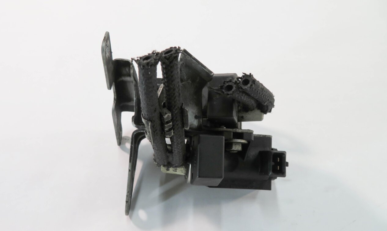 Thumbnail 2: 2011 BMW 740i (F01) 4.4L N63 TWIN TURBO ENGINE - TURBO PRESSURE CONVERTER SET-2