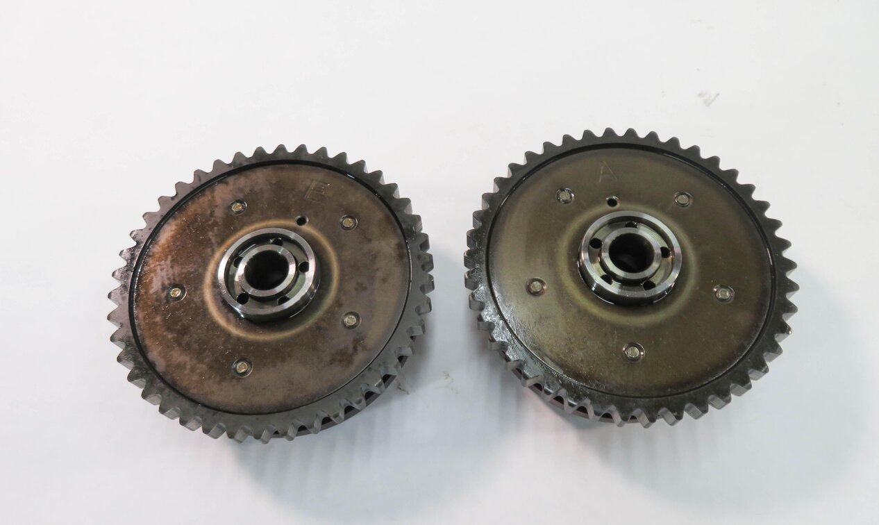 Thumbnail 2: 2011 BMW 740i (F01) 4.4L N63 - LEFT ENGINE INTAKE & EXHAUST TIMING GEAR SET-2