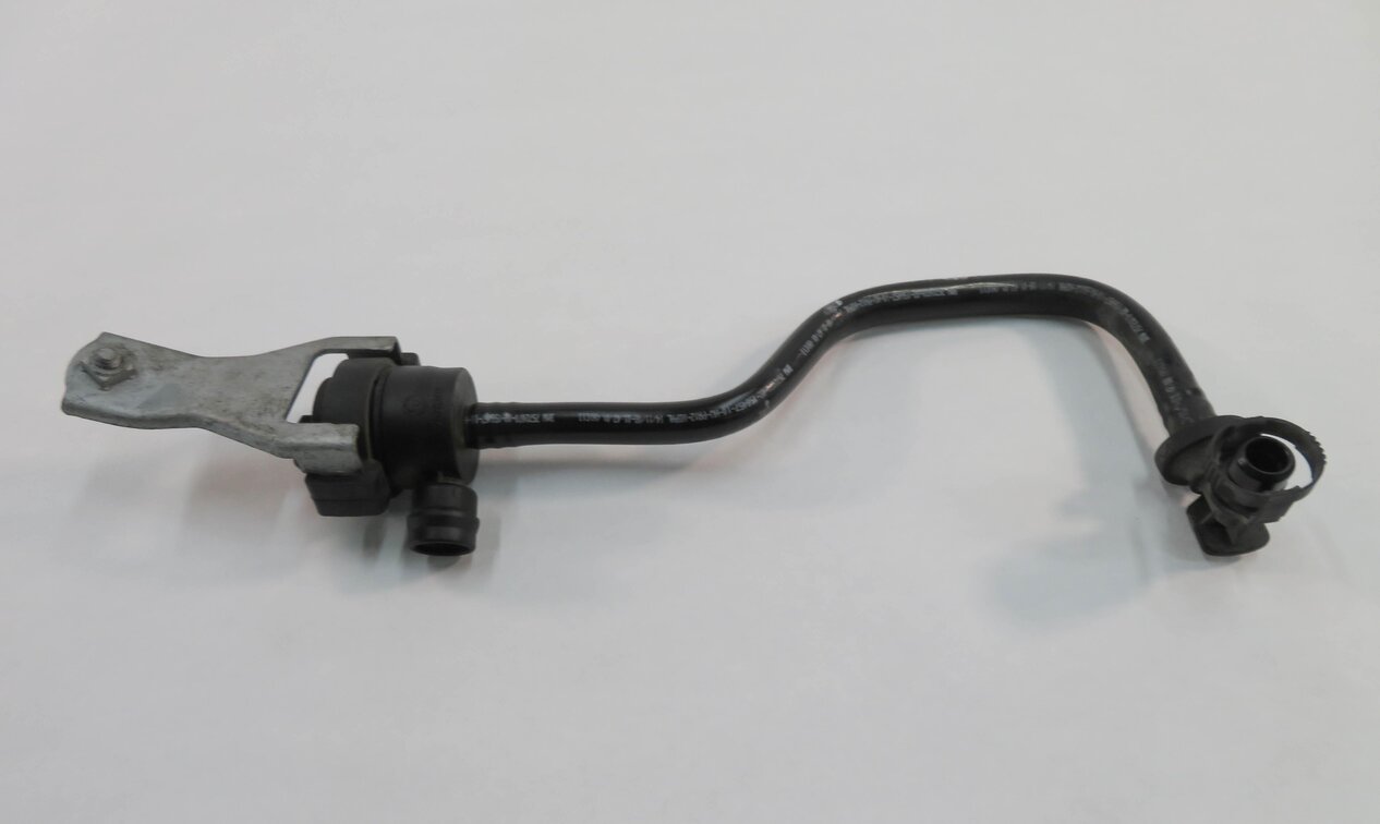 2009 BMW 750i (F01) 4.4L N63 TWIN TURBO ENGINE - FUEL VAPOR PURGE VENT VALVE