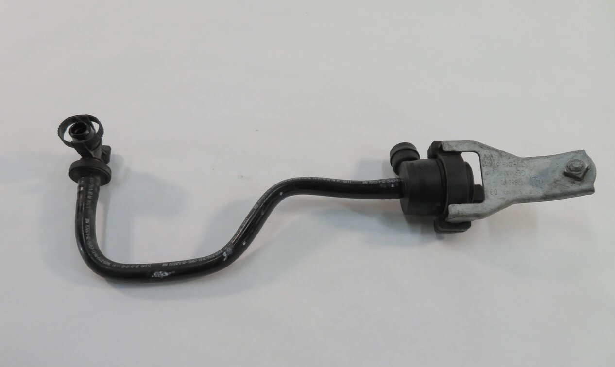 Thumbnail 4: 2009 BMW 750i (F01) 4.4L N63 TWIN TURBO ENGINE - FUEL VAPOR PURGE VENT VALVE