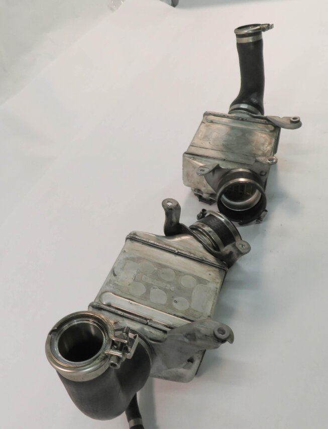 Thumbnail 3: 2009-2018 550i 650i 750i X5 X6 (F01 F10 E70 E71) 4.4L TWIN TURBO INTERCOOLER SET
