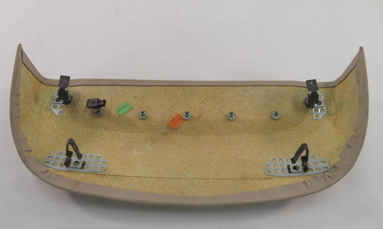 Thumbnail 5: 2009 BMW 750i (F01) LEFT FRONT DRIVER SEAT BACK PANEL TRIM w/ LIGHT (OYSTER)