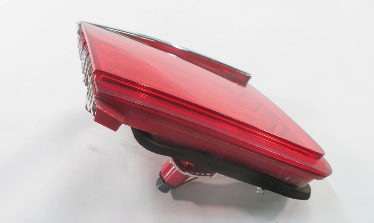 Thumbnail 6: 09-12 BMW 740i 750i 760i B7 (F01) LEFT SIDE REAR TRUNK LID TAILLIGHT LIGHT LAMP