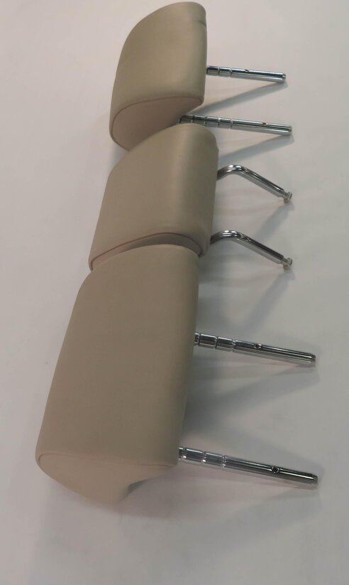 Thumbnail 2: 2009 BMW 750i (F01) REAR - LEFT / CENTER / RIGHT HEADREST SET (OYSTER LEATHER)