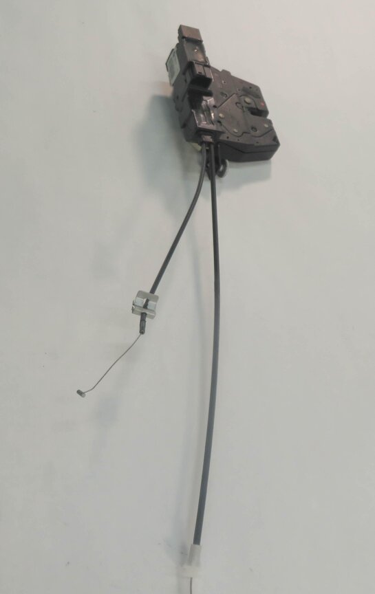 Thumbnail 3: 2011 BMW 740i (F01) REAR TRUNK LOCK LATCH ACTUATOR w/ CABLES
