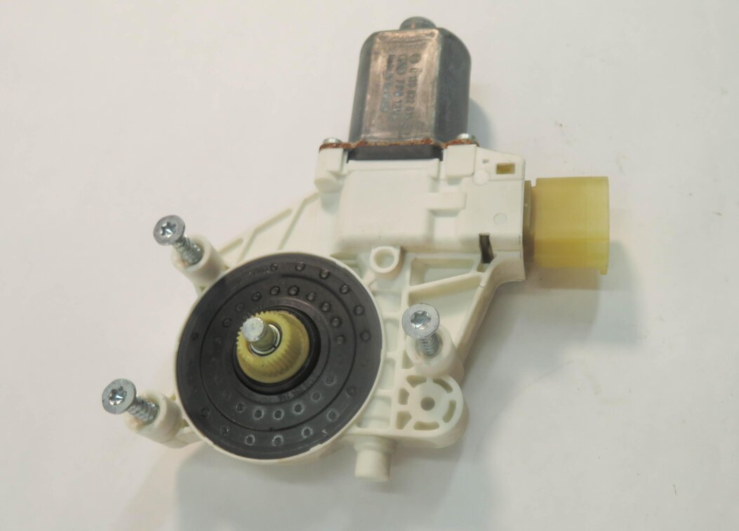 Thumbnail 2: 09-18 BMW 740i 750i 760i (F01) LEFT DRIVER SIDE WINDOW MOTOR (FITS FRONT & REAR)