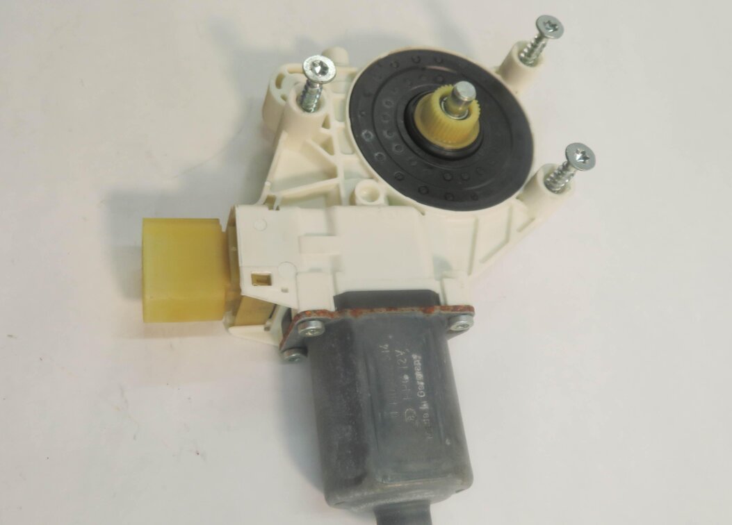Thumbnail 3: 09-18 BMW 740i 750i 760i (F01) LEFT DRIVER SIDE WINDOW MOTOR (FITS FRONT & REAR)