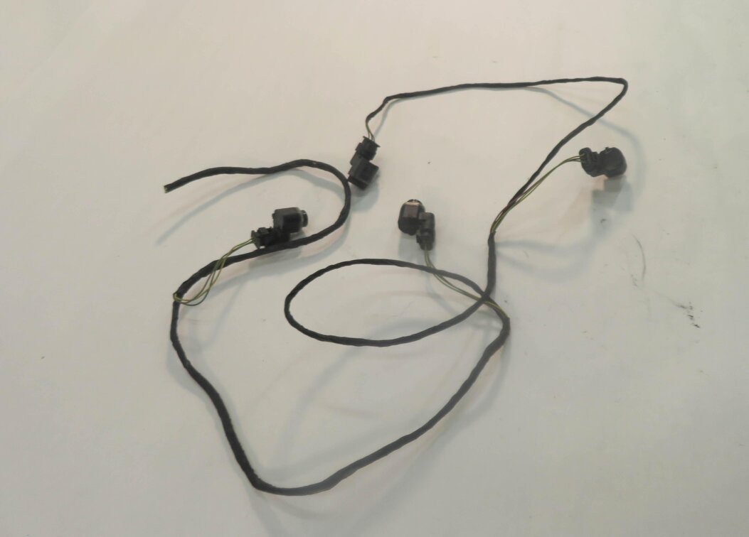 Thumbnail 2: 2009 BMW 750i (F01) REAR PDC PARK DISTANCE SENSOR SET-4 w/ HARNESS (BLACK 475)