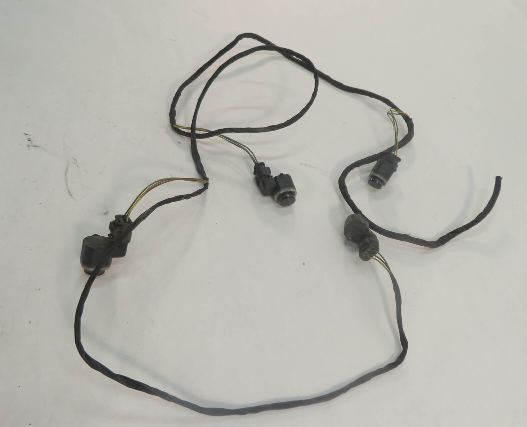 Thumbnail 3: 2009 BMW 750i (F01) REAR PDC PARK DISTANCE SENSOR SET-4 w/ HARNESS (BLACK 475)