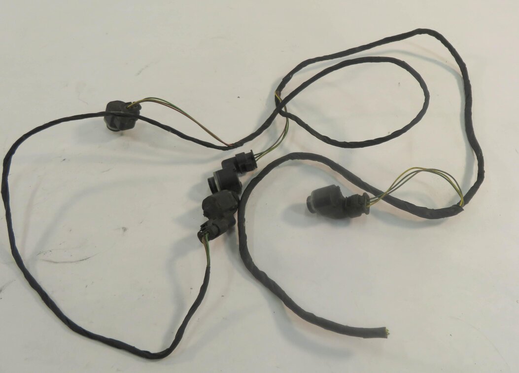 Thumbnail 4: 2009 BMW 750i (F01) REAR PDC PARK DISTANCE SENSOR SET-4 w/ HARNESS (BLACK 475)