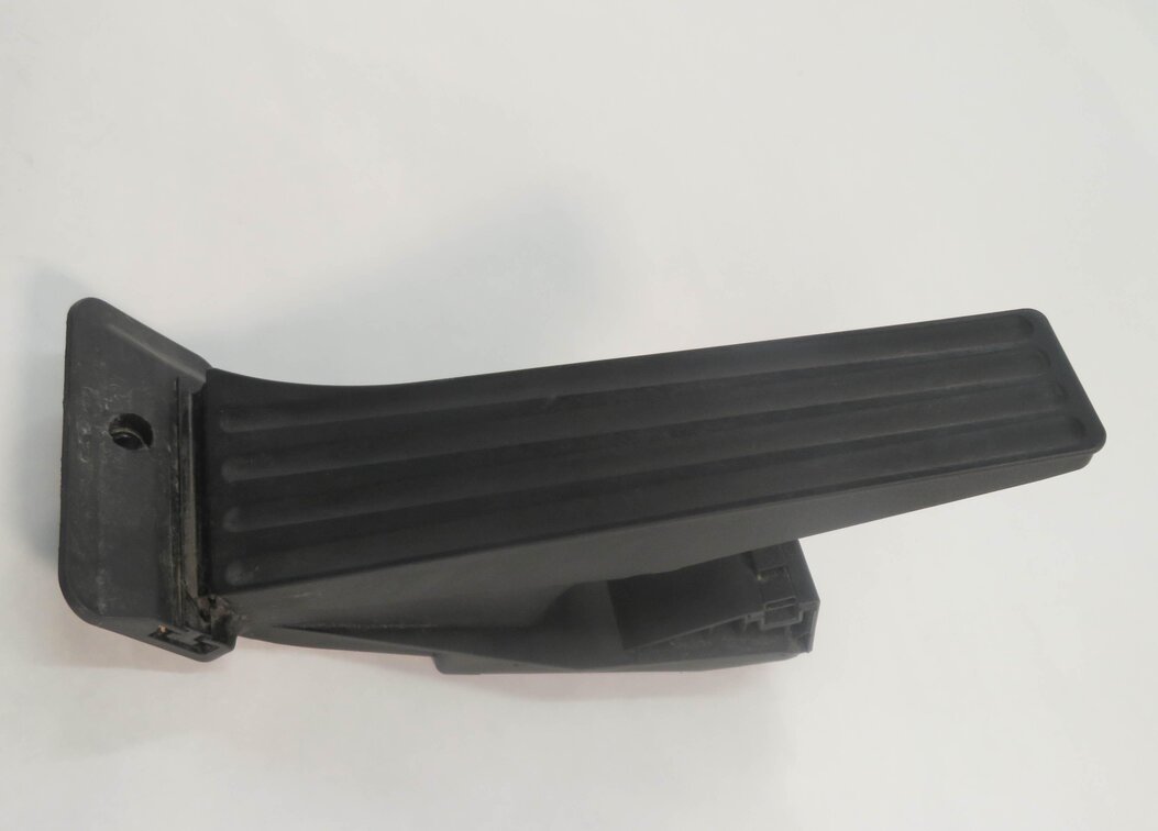 Thumbnail 4: 2009 BMW 750i (F01) GAS PEDAL FUEL THROTTLE ACCELERATOR FOOT PEDAL