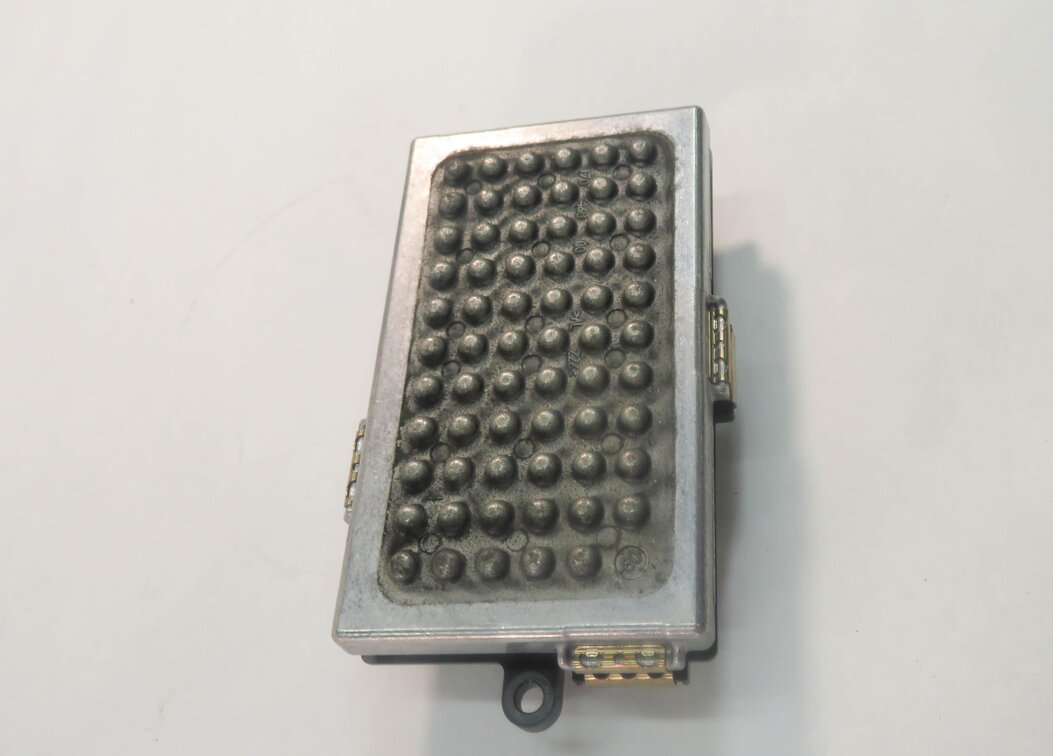 Thumbnail 2: 2011 BMW 740i (F01) FRONT HEATER A/C BLOWER FAN MOTOR SPEED RESISTOR