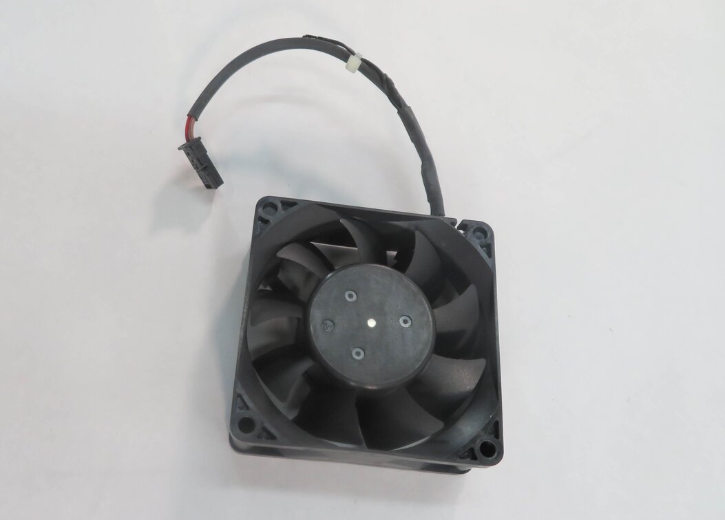 Thumbnail 4: 2011 BMW 740i (F01) REAR TRUNK ELECTRONICS AMP AMPLIFIER COOLING FAN