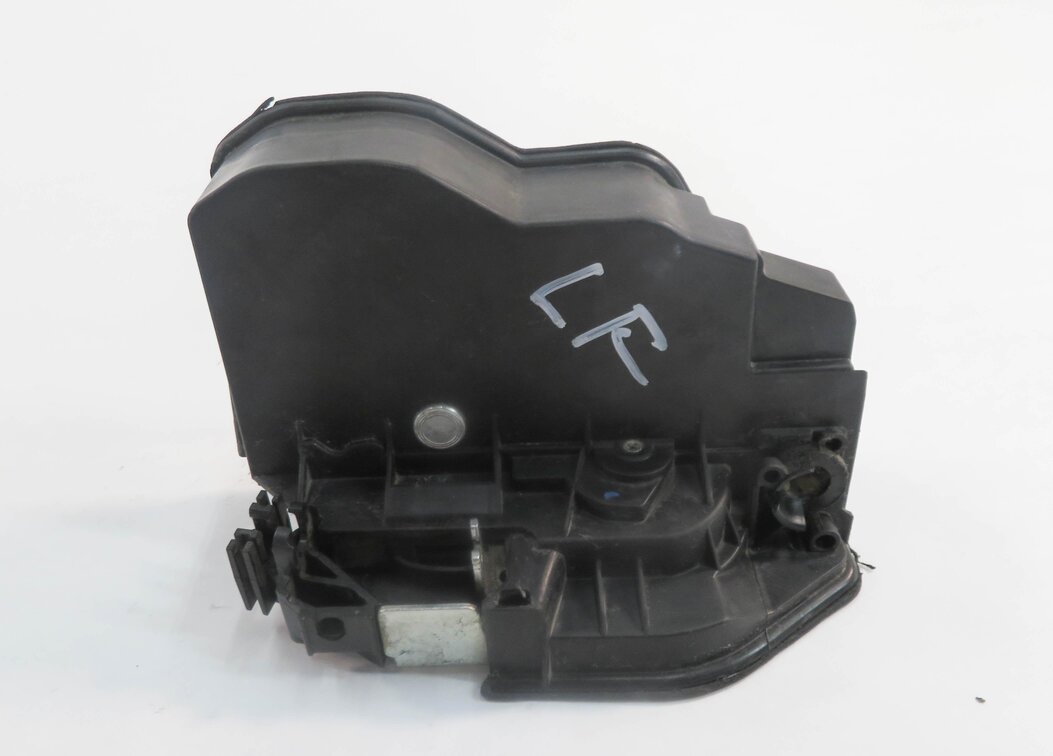 06-18 BMW E87 F22 E90 F30 E60 E63 E83 E65 E66 E70 E85 E89 LEFT FRONT DOOR LATCH