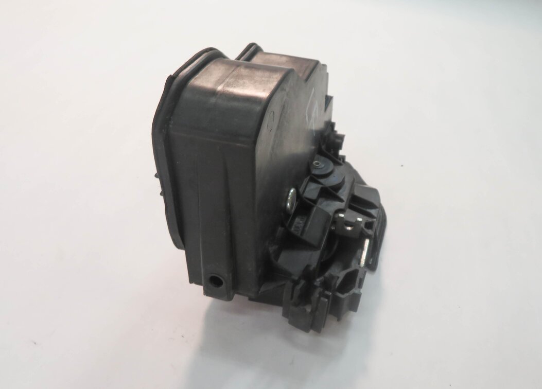 Thumbnail 2: 06-18 BMW E87 F22 E90 F30 E60 E63 E83 E65 E66 E70 E85 E89 LEFT FRONT DOOR LATCH