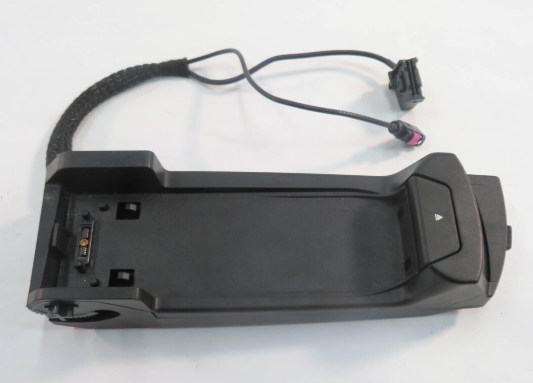 2011 BMW 740i (F01) FRONT CENTER CONSOLE CELL PHONE SNAP IN CRADLE HOLDER