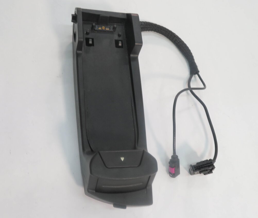 Thumbnail 3: 2011 BMW 740i (F01) FRONT CENTER CONSOLE CELL PHONE SNAP IN CRADLE HOLDER