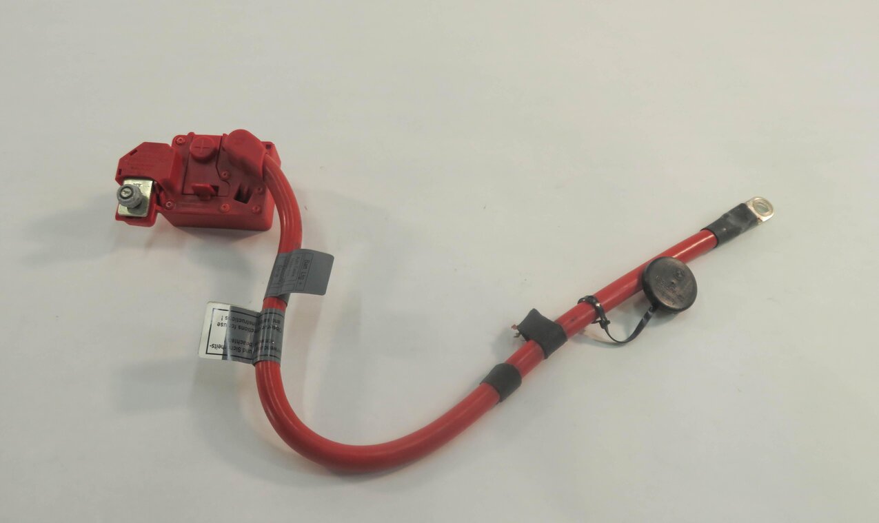Thumbnail 4: 2009 BMW 750i (F01) POSITIVE BATTERY CABLE SRS