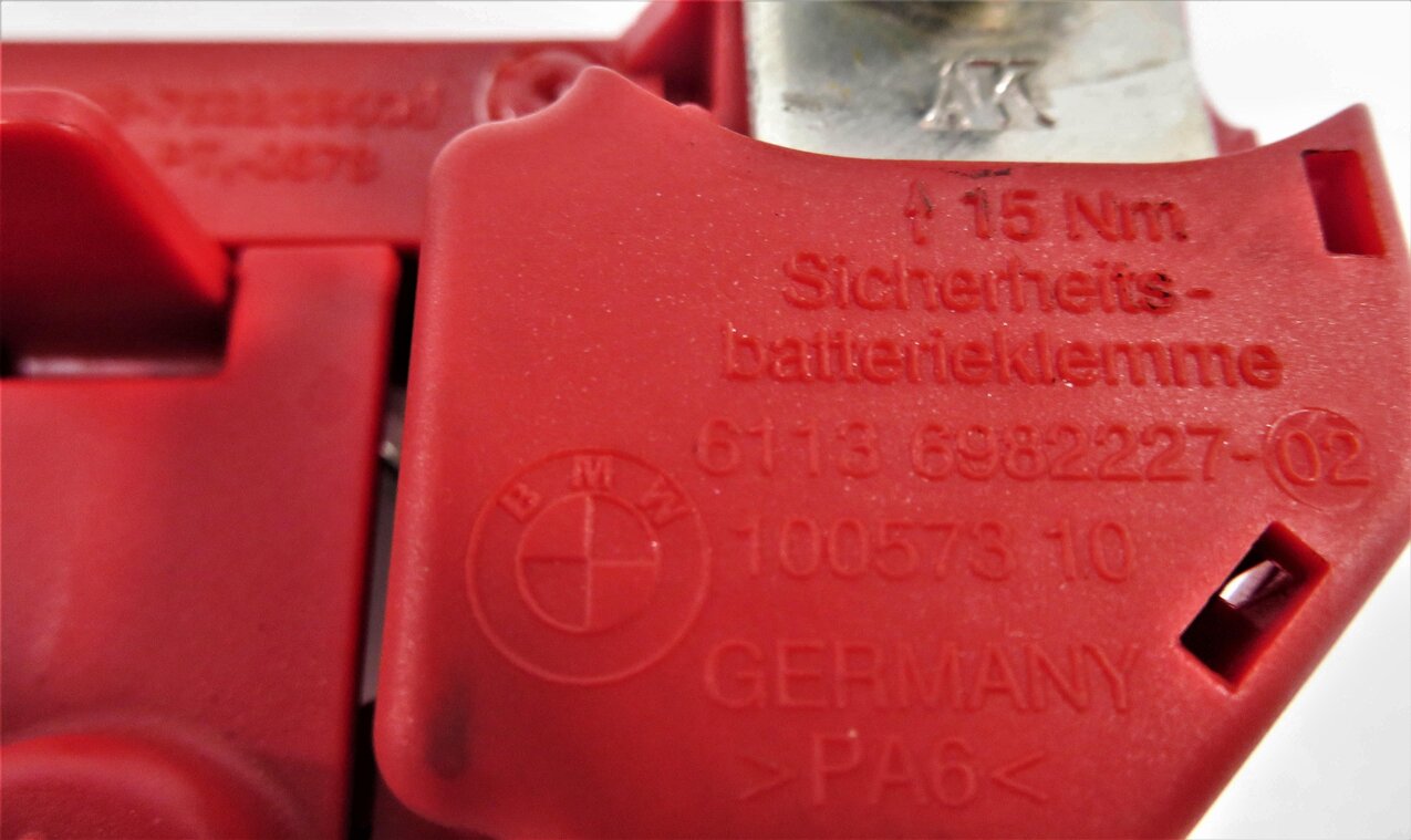 Thumbnail 6: 2009 BMW 750i (F01) POSITIVE BATTERY CABLE SRS