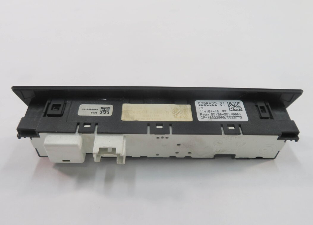 Thumbnail 4: 2009 BMW 750i (F01) LANE ASSIST SWITCH BUTTON
