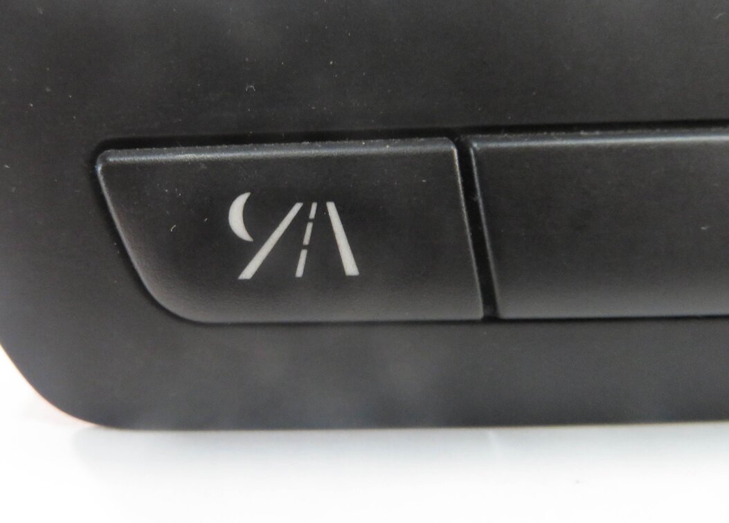 Thumbnail 8: 2009 BMW 750i (F01) LANE ASSIST SWITCH BUTTON