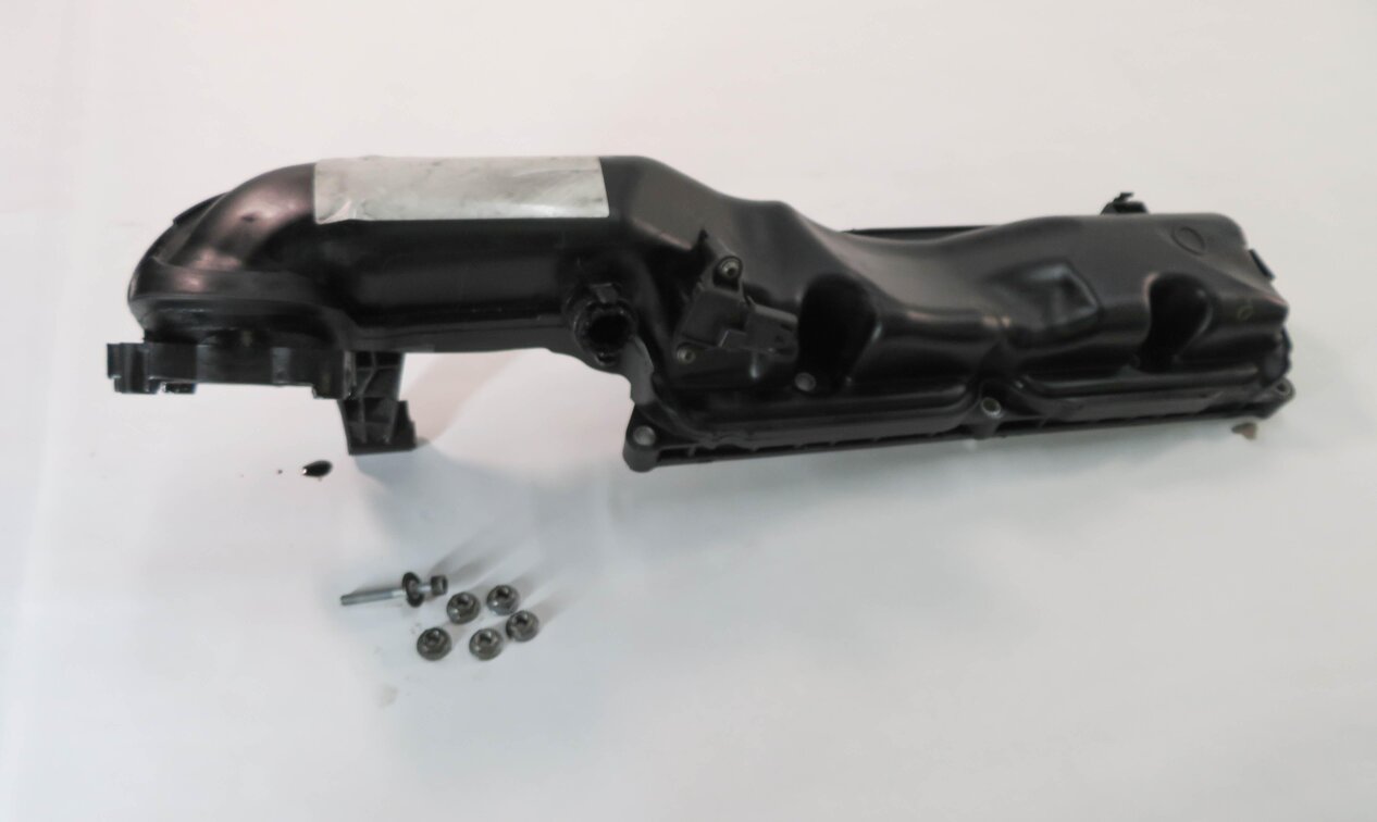 08-14 BMW 550i 650i 750i X5 X6 (F01 F10 E70 E71) 4.4L N63 RIGHT INTAKE MANIFOLD