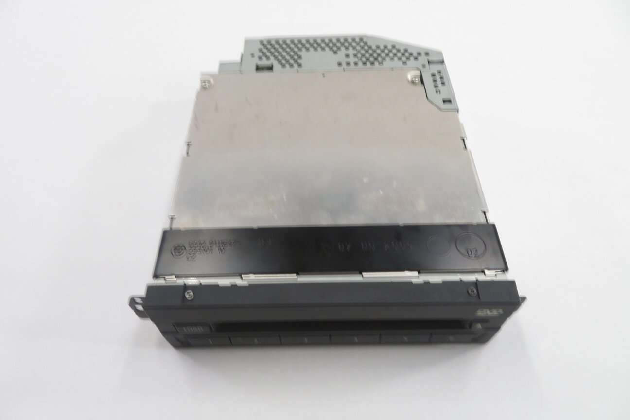 Thumbnail 2: 2008-2010 BMW 750i X5 X6 Z4 (F01 E70 E71 E89) VIDEO PLAYER 6-DISC DVD CHANGER