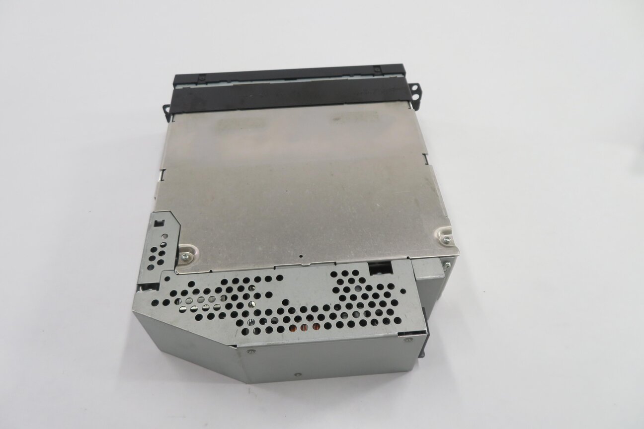 Thumbnail 5: 2008-2010 BMW 750i X5 X6 Z4 (F01 E70 E71 E89) VIDEO PLAYER 6-DISC DVD CHANGER