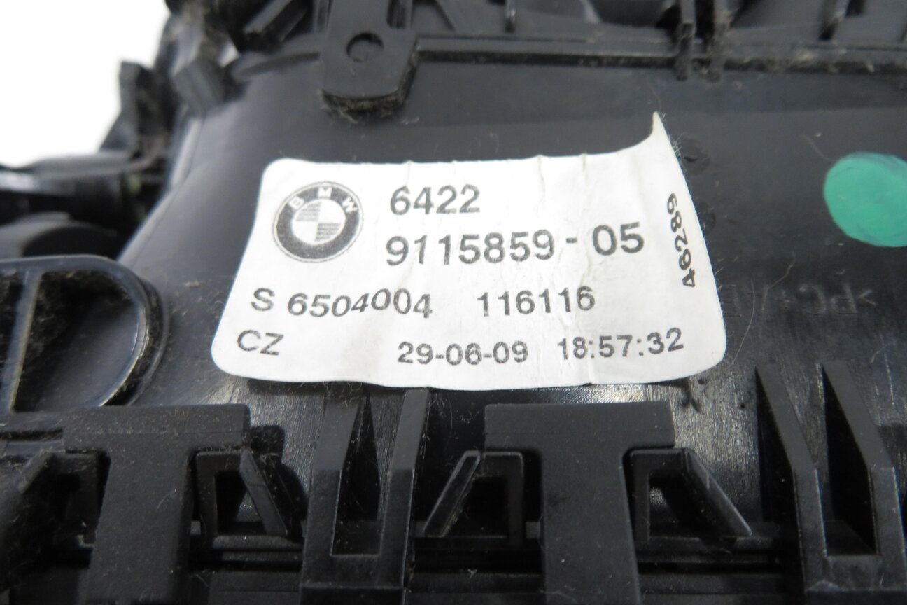 Thumbnail 6: 2009 BMW 750i (F01) CENTER DASH HEATER A/C AIR VENT w/ HAZARD & CENTRAL LOCK