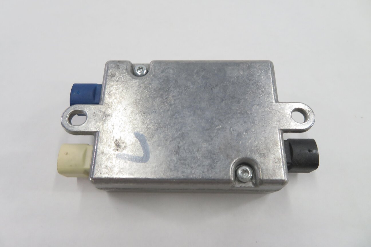 Thumbnail 5: 2011 BMW 740i (F01) RADIO STEREO AUX AUXILIARY AUDIO USB INTERFACE MODULE HUB