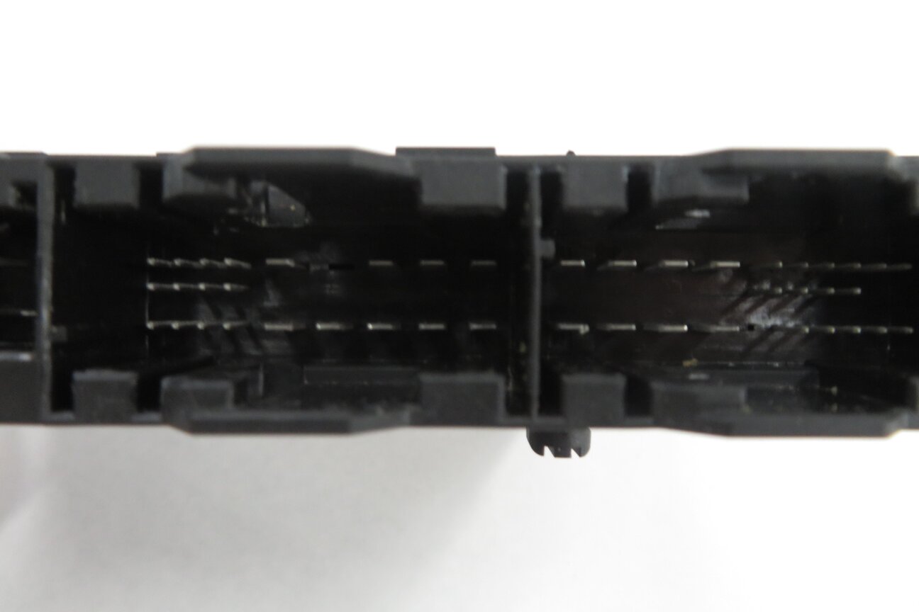 Thumbnail 7: 2009-2010 BMW 750i 760i (F01) FRONT COMFORT SEAT MEMORY CONTROL MODULE COMPUTER