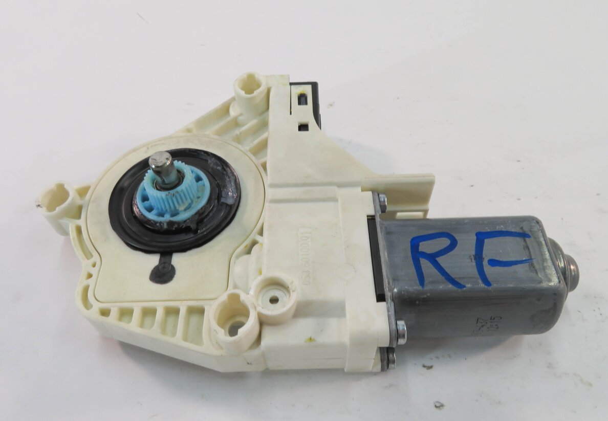 Thumbnail 2: 2010-2016 LR4 RANGE ROVER SPORT (L320) RIGHT FRONT PASSENGER POWER WINDOW MOTOR