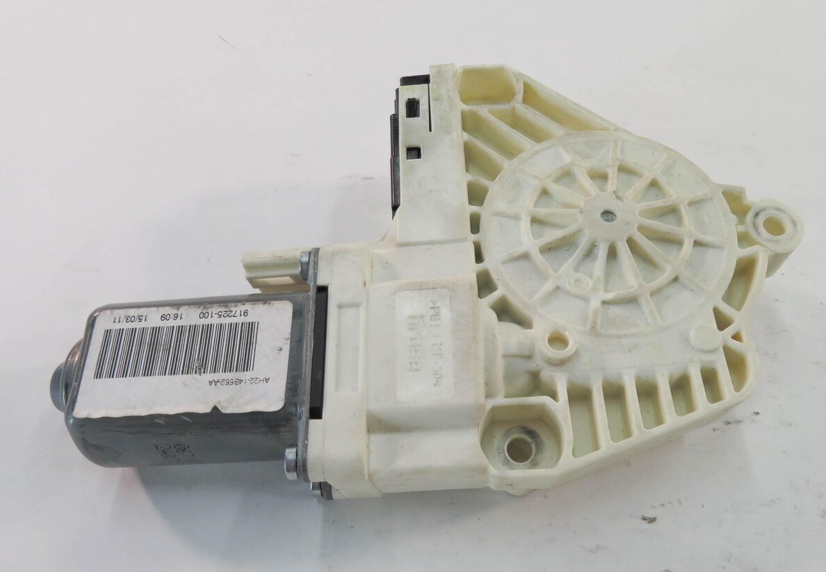 Thumbnail 6: 2010-2016 LR4 RANGE ROVER SPORT (L320) RIGHT FRONT PASSENGER POWER WINDOW MOTOR