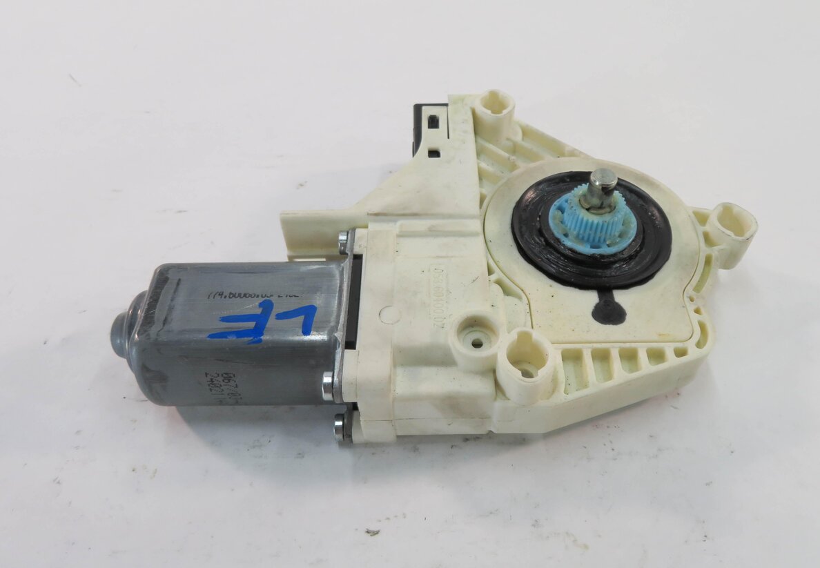 Thumbnail 4: 10-16 LAND ROVER LR4 / RANGE ROVER SPORT (L320) LEFT FRONT DRIVER WINDOW MOTOR