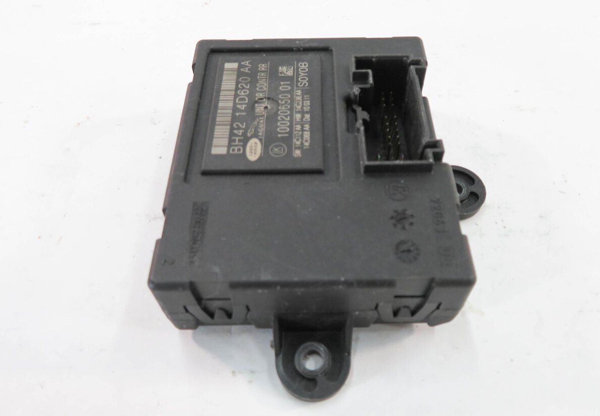 Thumbnail 5: 2010-2013 RANGE ROVER SPORT (L320) LEFT / RIGHT - REAR DOOR CONTROL MODULE