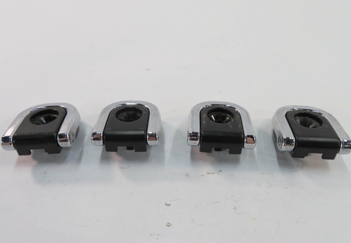 Thumbnail 4: 2011 RANGE ROVER SPORT (L320) REAR CARGO TIE DOWN HOOK BUCKLE SET-4
