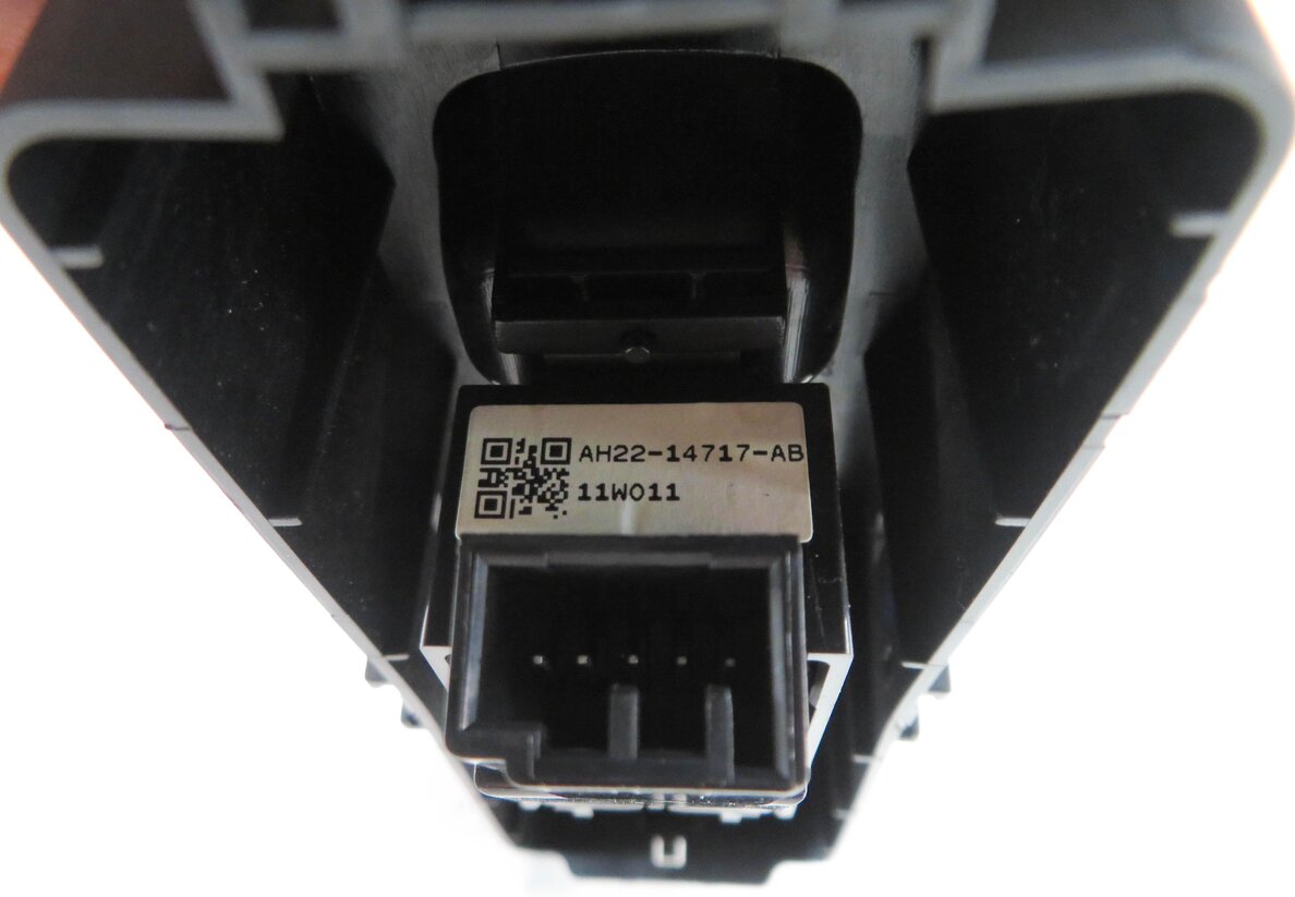 Thumbnail 7: 2011 RANGE ROVER SPORT (L320) LEFT REAR DOOR POWER WINDOW SWITCH BUTTON
